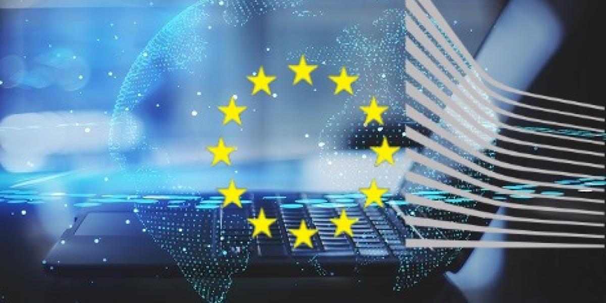 מחשב נייד ולוגו של EU